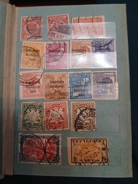 Stary klaser ze znaczkami 