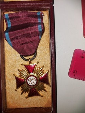Order medal złoty krzyż Zasługi RP 