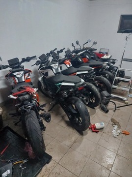 Ktm duke 125 390 na czesci , wszystkie cześci 