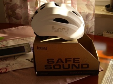 Kask rowerowy z bluetooth