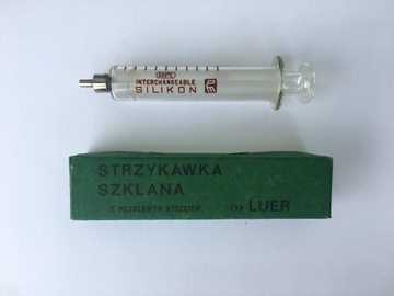 Strzykawka szklana 10cm³ z czasów PRL