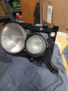 Lampa prawa NISSAN TERRANO98r Europejska wer.Hella