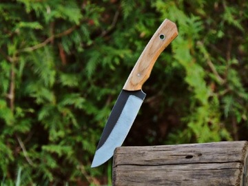 Nóż Ręcznie Robiony bushcraft CUSTOM Dąb 50HF