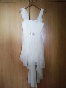 Bodyflirt biała sukienka z długim tyłem cyrkonie