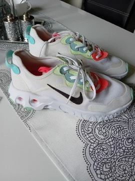 Nike react  art3mis 