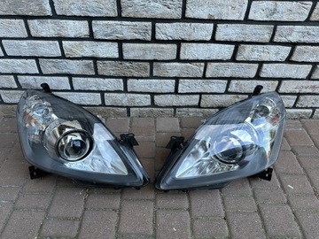 LAMPA PRAWA LEWA XENON ZAFIRA 13252471 13252470 EU