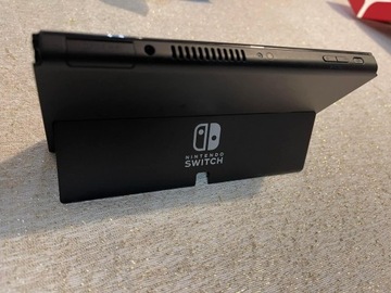 Nintendo Switch OLED + futerał i gry