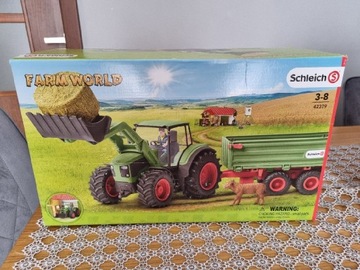 Farma traktor z przyczepą schleich 42379