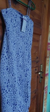 Sukienka fioletowa dzianinowa z rozporkiem M 