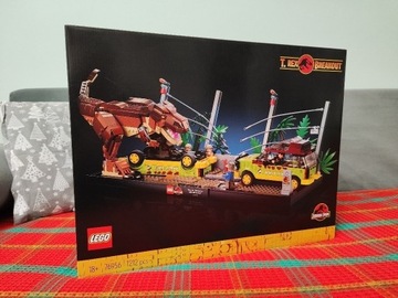 LEGO 76956 Jurassic World - Tyranozaur na wolności