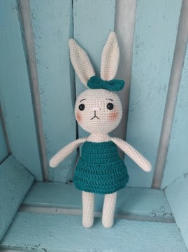 LiLa      Królik na szydełku amigurumi