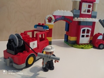 Lego duplo straż pożarna remiza + 2 auta 