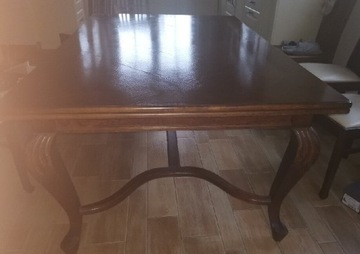 Stół drewniany do jadalni 
