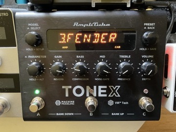 IK Multimedia Tonex Pedal