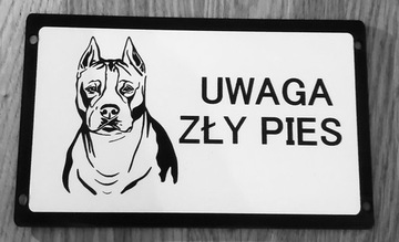 Innowacyjne tabliczki uwaga zły pies amstaff