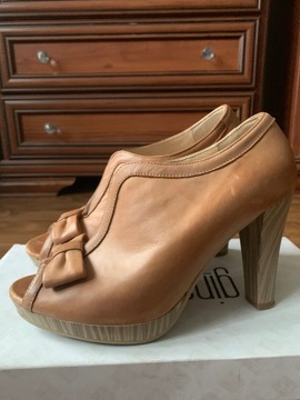 Camelowe buty Gina Piacci rozmiar 37 by Eksbut