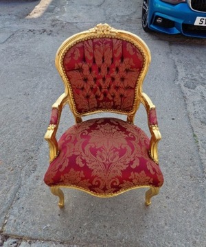 Krzeslo w stylu barokowym