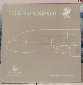 EMIRATES AIRBUS A380-800 A6-EEE