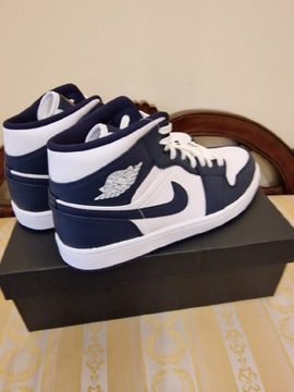 Nowe buty Nike Air Jordan 1 MID 45