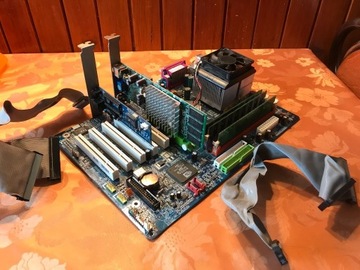 Retro PC zestaw RAM GPU Gigabyte GA-7N400S A340T 