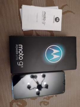 Telefon Motorola g8 power lite