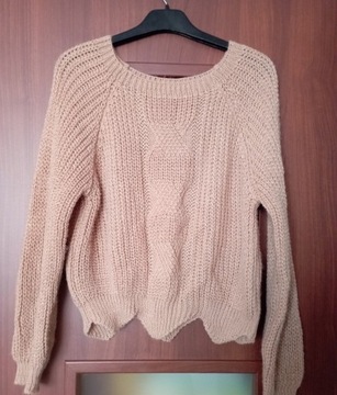 Ciemnobeżowy sweter