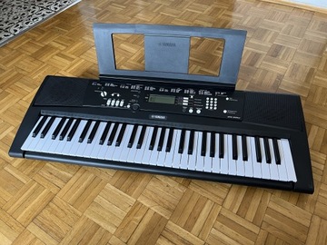 Keyboard do nauki gry Yamaha EZ 220