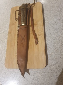 Stary nóż myśliwski 