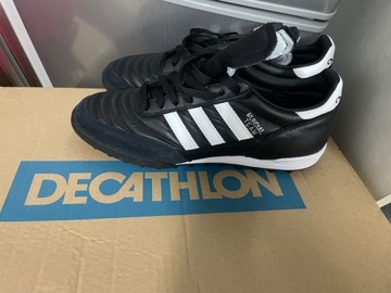 Buty turfy Adidas Mundial Team 44, z Decathlona