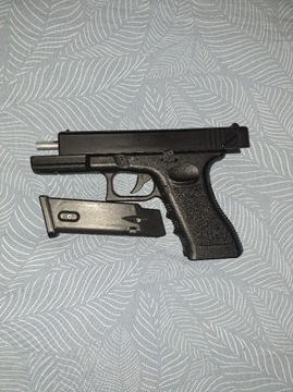 Replika glock 17 asg