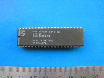 Mikrokontroler 8bit  MAB8052 1szt