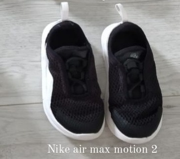 Nike Air Max motion 2