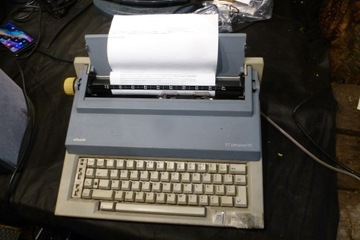 Maszyna do pisania olivetti et personal 55