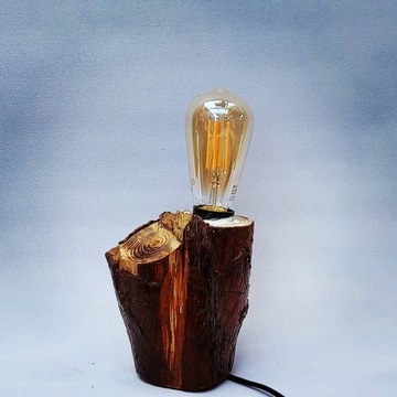 Lampa stojąca drewniana 