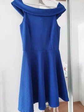 Chabrowa sukienka z opadającymi ramionami jak NOWA