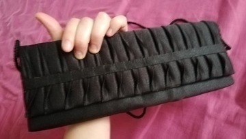 Elegancka, klasyczna torebka czarna atłas 28cm