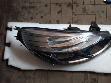 Clio 4 lampa prawa 260106624R