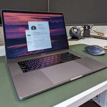Macbook Pro 15'' 2018 i7 16GB 512GB SSD A1990