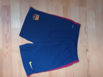 spodenki sportowe Nike  (FCB) rozm. 12-13 lat