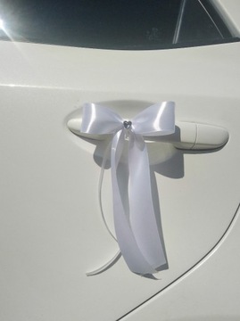 Kokardka z cyrkonia dekoracja samochodu na ślub 1 sztuka biala 