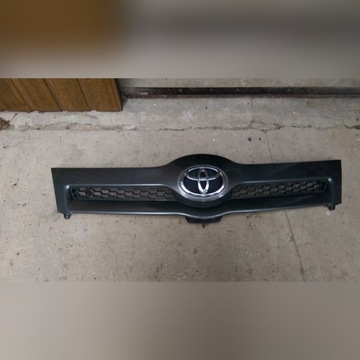 Grill Toyota Crolla Verso 2008 r 