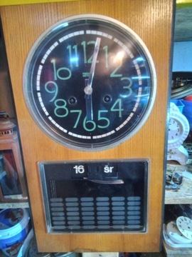 Stary zegar METRON z datownikiem 79r sprawny 