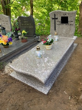 Nagrobek granitowy Grobowce Granity Kostki Ławeczk