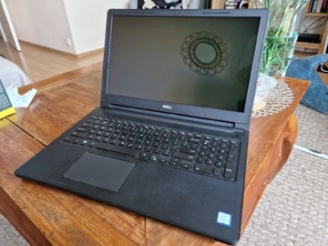 Laptop Dell dotykowy 15.6 Intel Core i5 8GB 256SSD