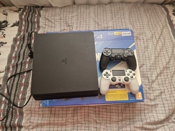 Sony PlayStation 4 Slim+ 2 pady