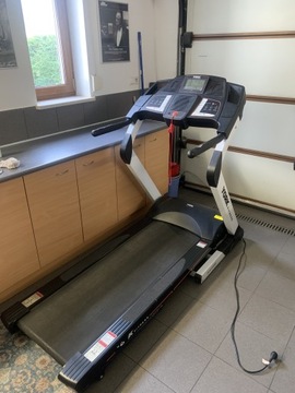 Bieżnia York Fitness 210