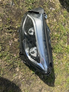 Lampa lewa przód w253  A2539065701