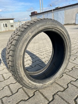 Opona Bridgestone blizzak LM25 225/45/r17 runflat