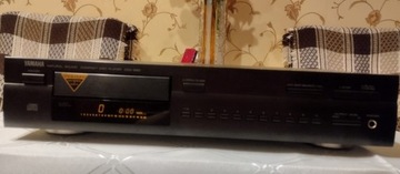 CD YAMAHA  CDX-580