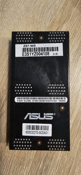 Mostek SLI NVidia 3-WAY od Asus